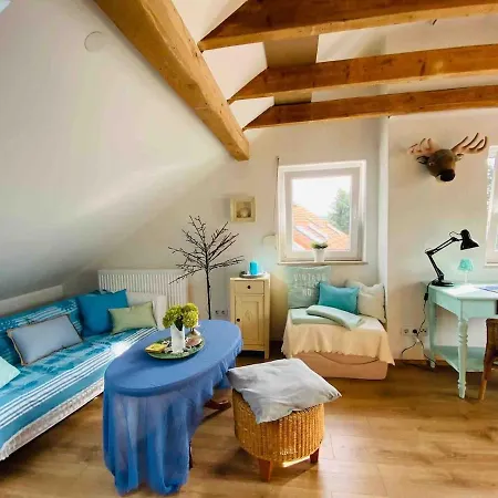 Mit Panoramablick Ueber *